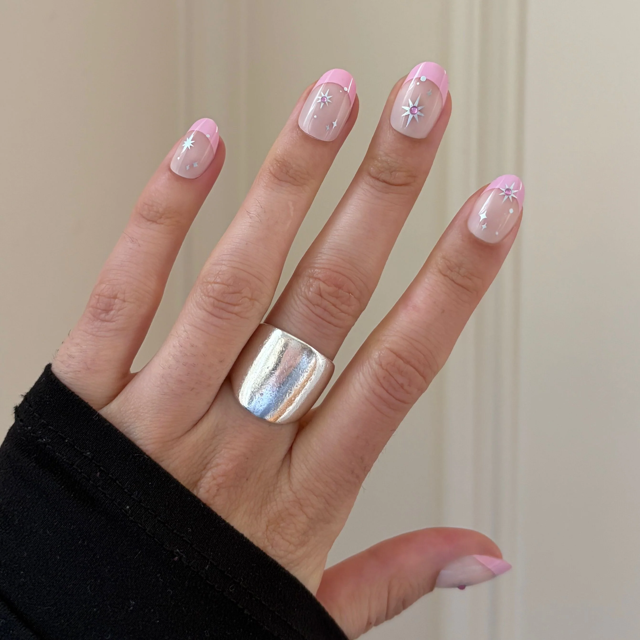 Bubblegum French with Metallic Stars - Press On | Short | Round - Image 6