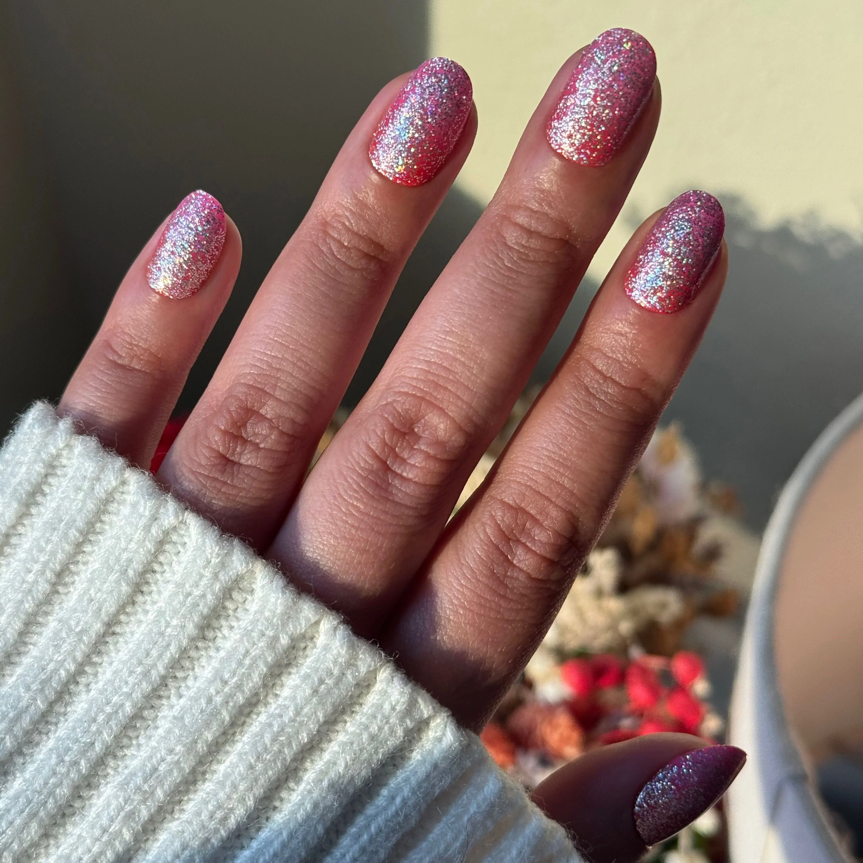 Cherry Super Sparkle - Press On | Short | Round - Image 3