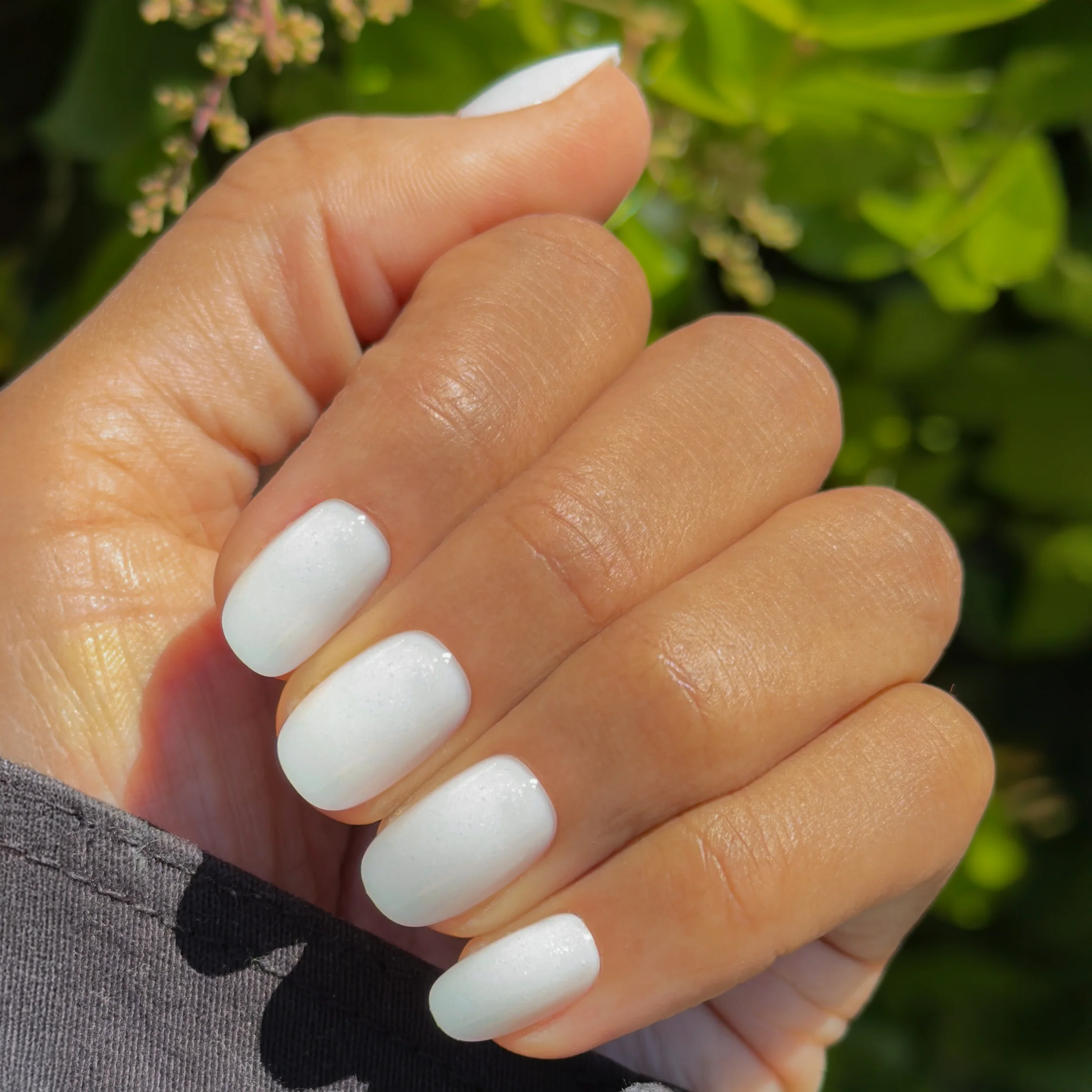 Milky Shimmer - Press-On | Short | Round - Image 4